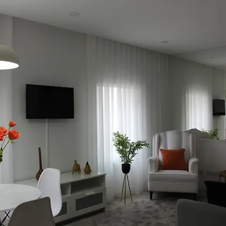 Ninho Citadino 阿威罗